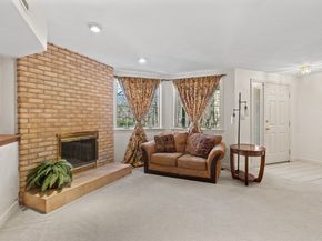 27 Lebeaux Dr 27, Shrewsbury MA 01545