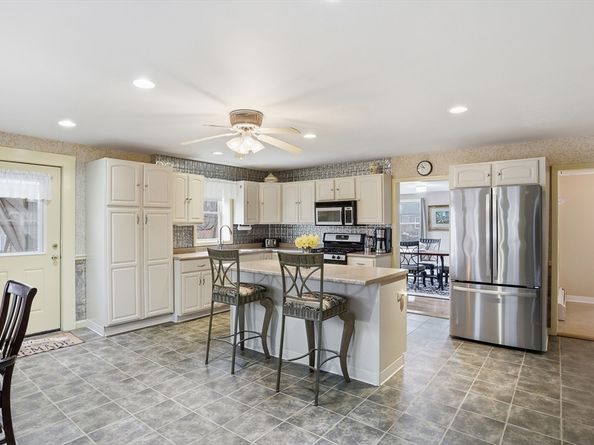 30 Dahlia, Littleton MA 01460