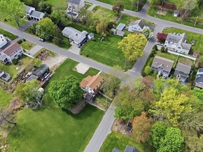 30 Dahlia, Littleton MA 01460