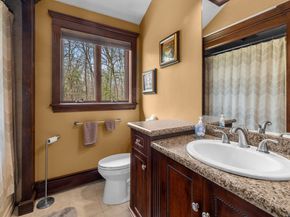 275 Chestnut St, Uxbridge MA 01569