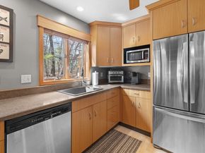 275 Chestnut St, Uxbridge MA 01569
