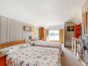 9 Parkview Ave, Beverly MA 01915