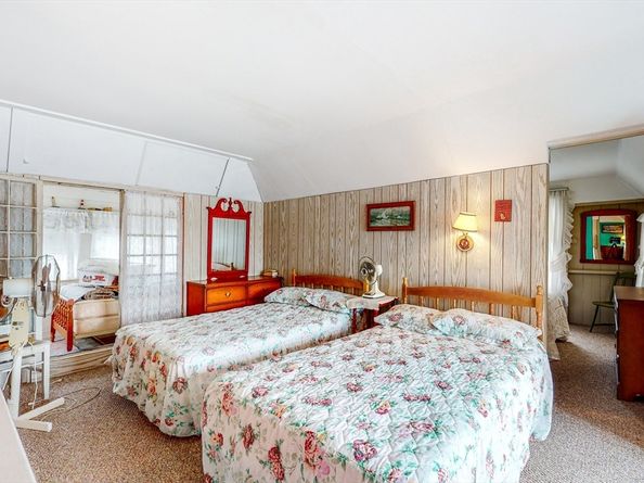 9 Parkview Ave, Beverly MA 01915