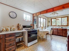 9 Parkview Ave, Beverly MA 01915