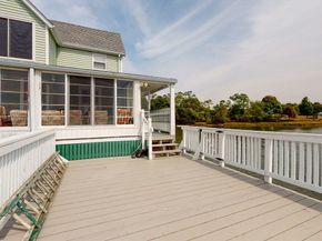 9 Parkview Ave, Beverly MA 01915