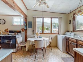 9 Parkview Ave, Beverly MA 01915