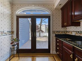 11 Hampshire St, Everett MA 02149