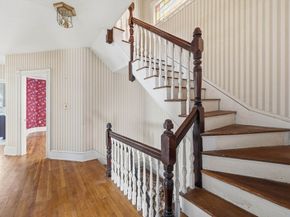 11 Hampshire St, Everett MA 02149
