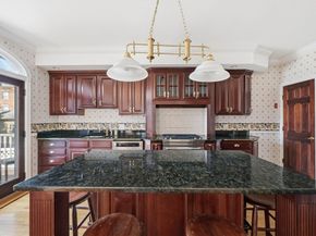 11 Hampshire St, Everett MA 02149