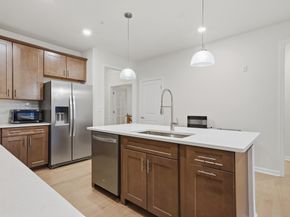 320 Martins Landing 108, North Reading MA 01864