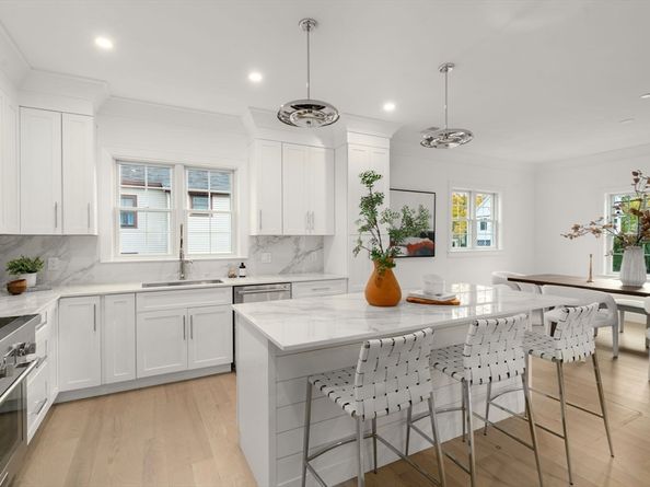 63 Oak Street A, Wellesley MA 02482