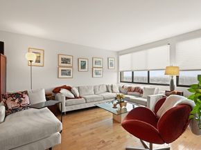 250 Hammond Pond Pkwy 1503N, Newton MA 02467