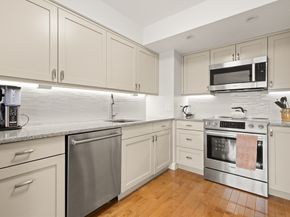 250 Hammond Pond Pkwy 1503N, Newton MA 02467