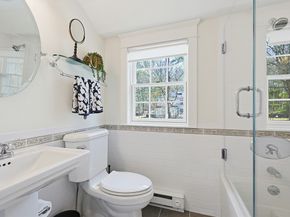 122 Great Plain Ave, Wellesley MA 02482