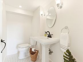 122 Great Plain Ave, Wellesley MA 02482