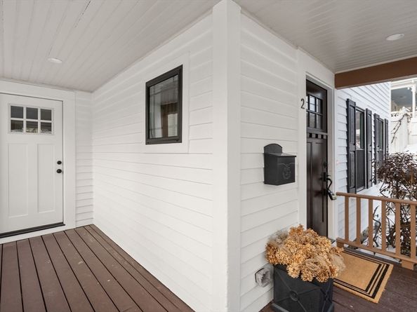 2 Northrop St, Hopedale MA 01747
