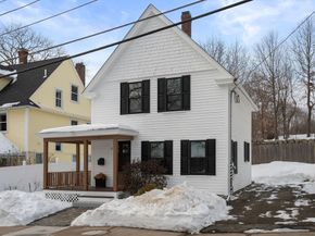 2 Northrop St, Hopedale MA 01747