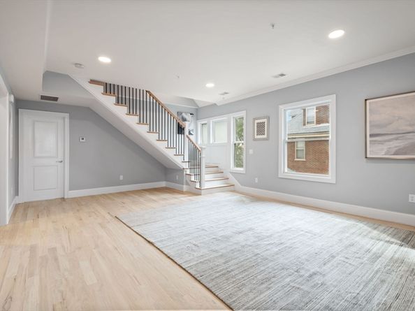 7 Waumbeck 2, Boston MA 02121