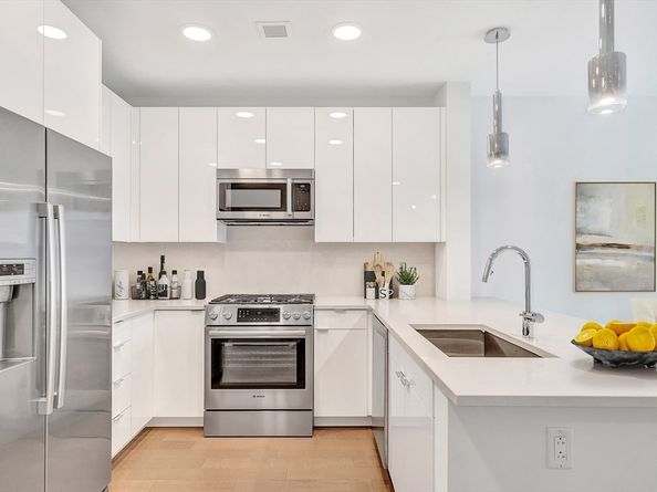 45 Lewis 406, Boston MA 02128