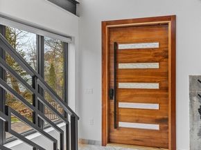 71 Grove St, Brookline MA 02467