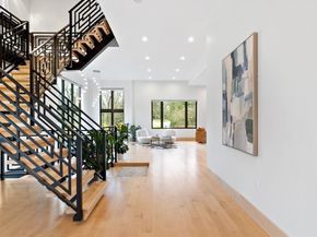 71 Grove St, Brookline MA 02467