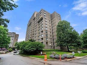 250 Hammond Pond Parkway 1406N, Newton MA 02467