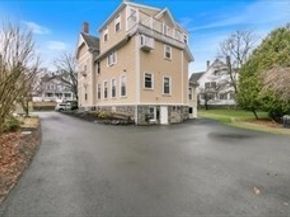 171 Lowell St, Peabody MA 01960