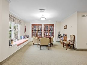 7 Crescent Way 209, Sturbridge MA 01566