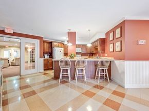7 Crescent Way 209, Sturbridge MA 01566