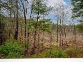7 Crescent Way 209, Sturbridge MA 01566