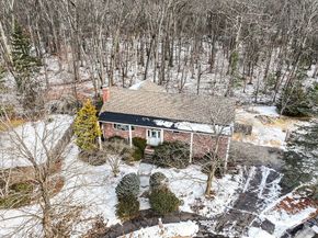 90 Sunnyside Ave, Reading MA 01867