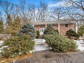 90 Sunnyside Ave, Reading MA 01867