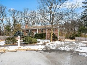 90 Sunnyside Ave, Reading MA 01867