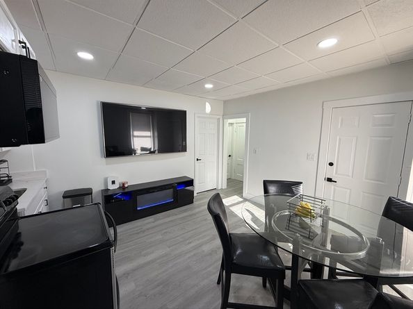 719 Main St, Clinton MA 01510