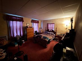 719 Main St, Clinton MA 01510