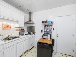 365 Beacon St, Boston MA 02116