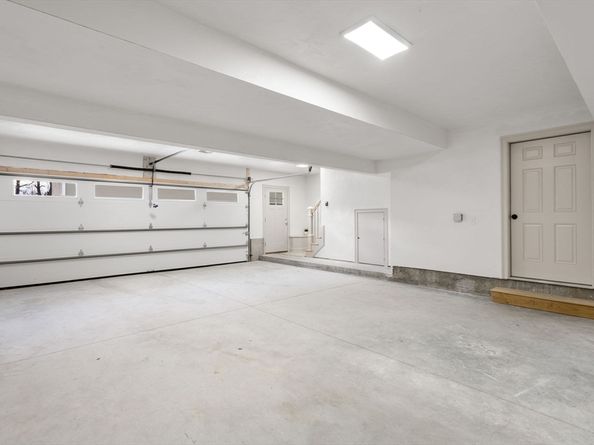 2 Lodi St A, Worcester MA 01608