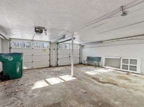 93 Fitch Hill Ave, Fitchburg MA 01420