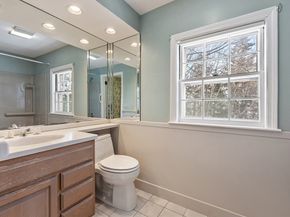 93 Fitch Hill Ave, Fitchburg MA 01420