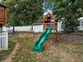 4 Waite Ave, Burlington MA 01803