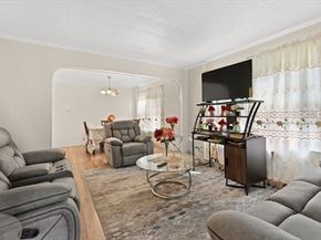 19 Heath St, Everett MA 02149