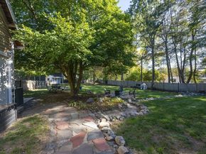 102 Centre St, Danvers MA 01923