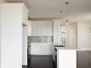 60 Metacomet Road 17, West Bridgewater MA 02379