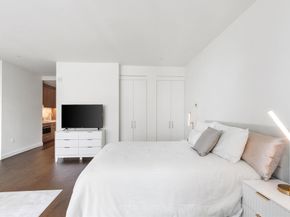 430 Stuart St 1518, Boston MA 02116