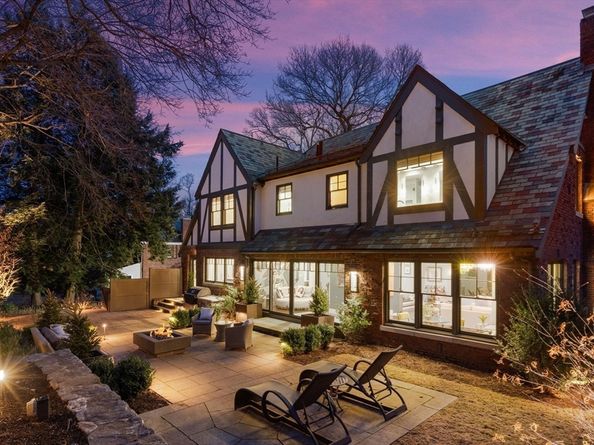 1151 Commonwealth Ave, Newton MA 02465