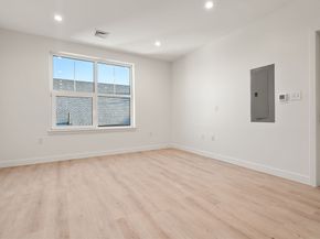 1151 Walnut 404, Newton MA 02461
