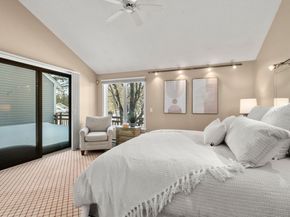 5 Pickwick Way 5, Wayland MA 01778