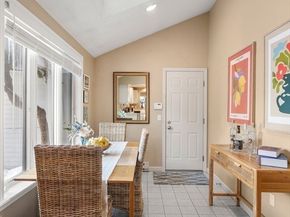 5 Pickwick Way 5, Wayland MA 01778