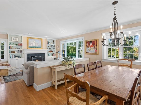 590 Washington St, Duxbury MA 02332