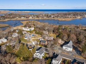 590 Washington St, Duxbury MA 02332